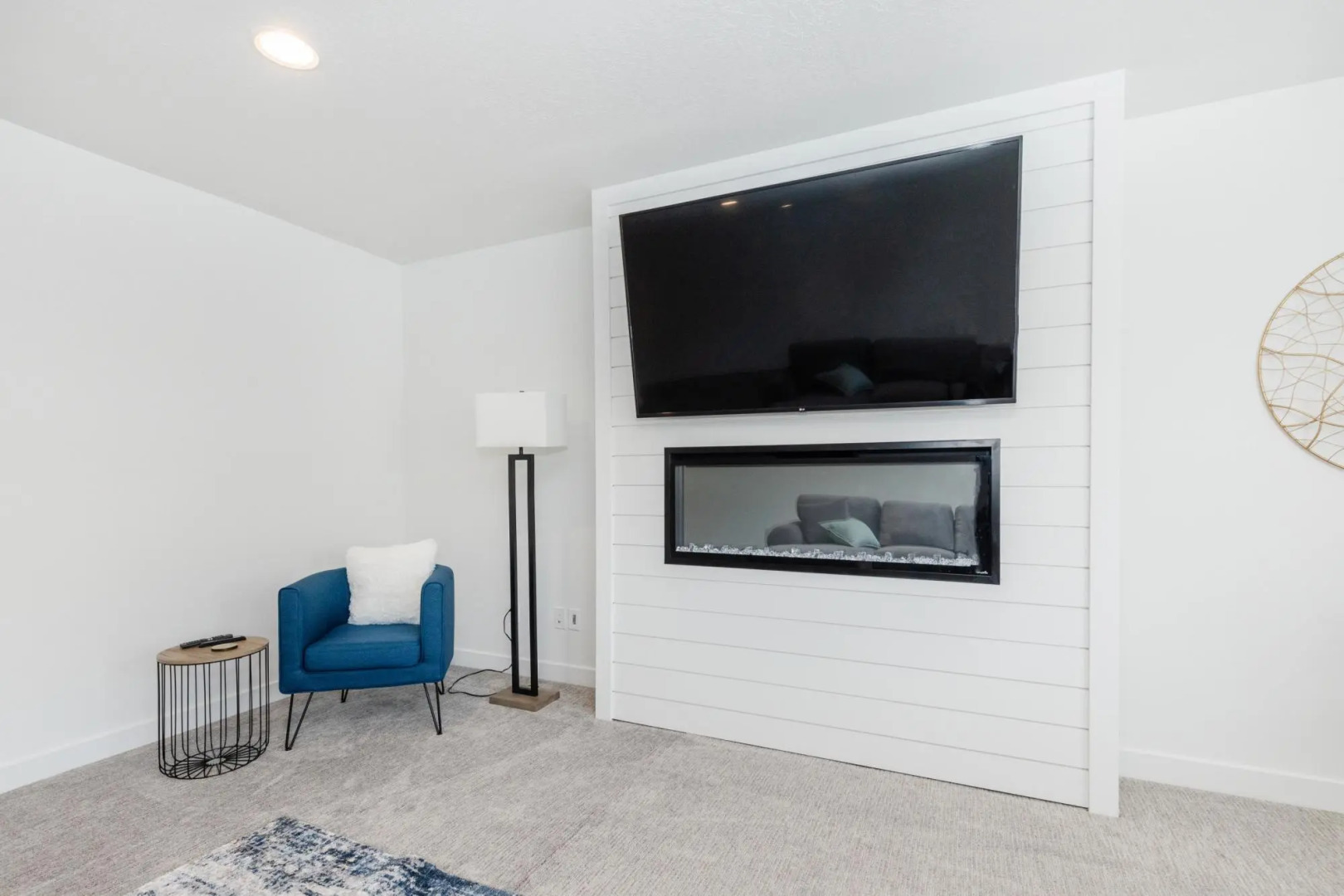 Family Friendly / Ping Pong / Trailer Parking / EV