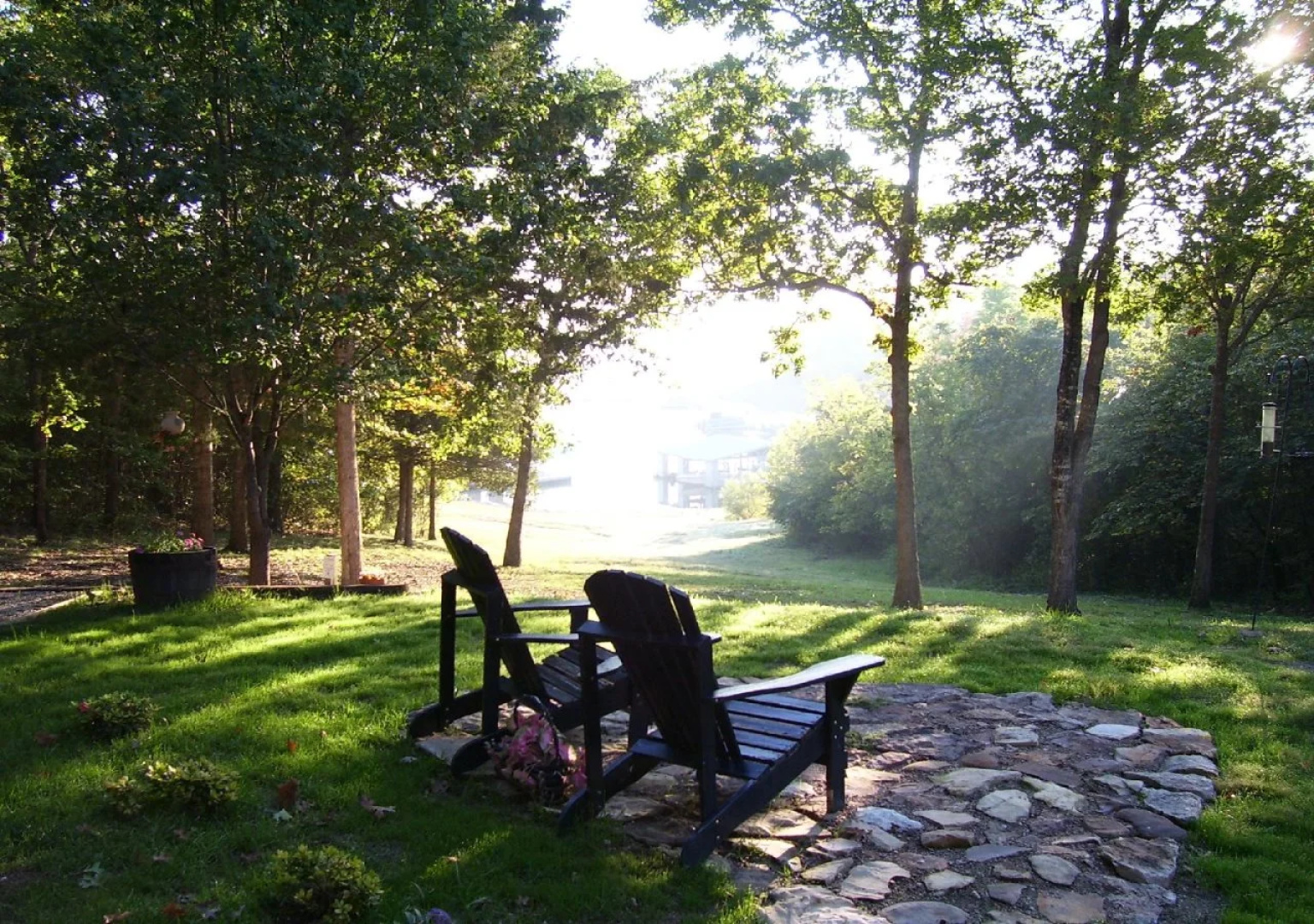 Anchor Inn on The Lake Bed and Breakfast
