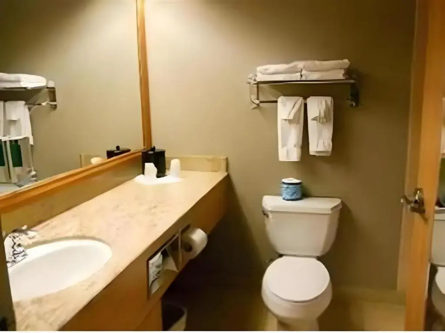 Cannery Hotel & Casino