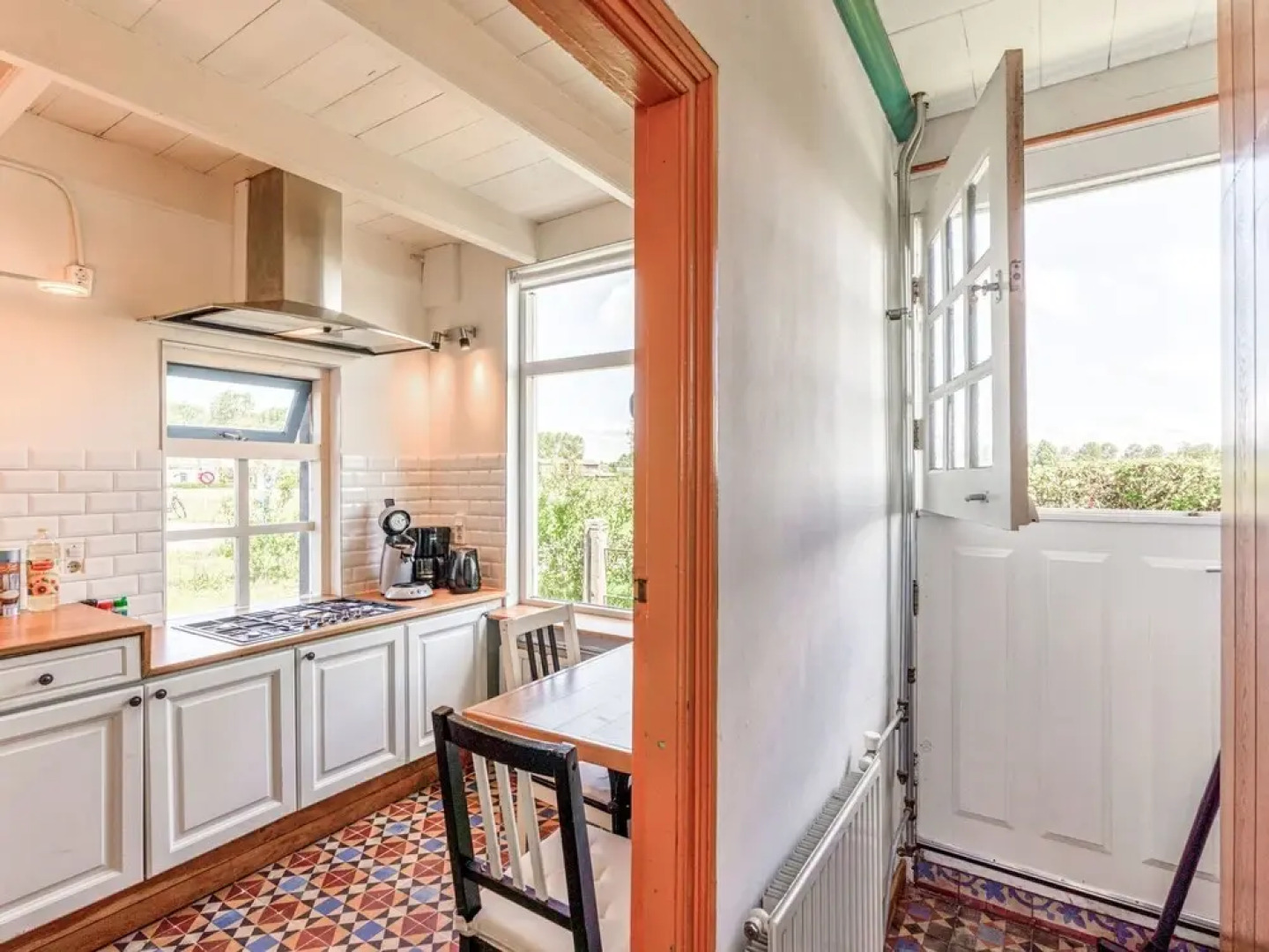 Quaint Holiday Home in Nieuwvliet-Bad near Sea Beach