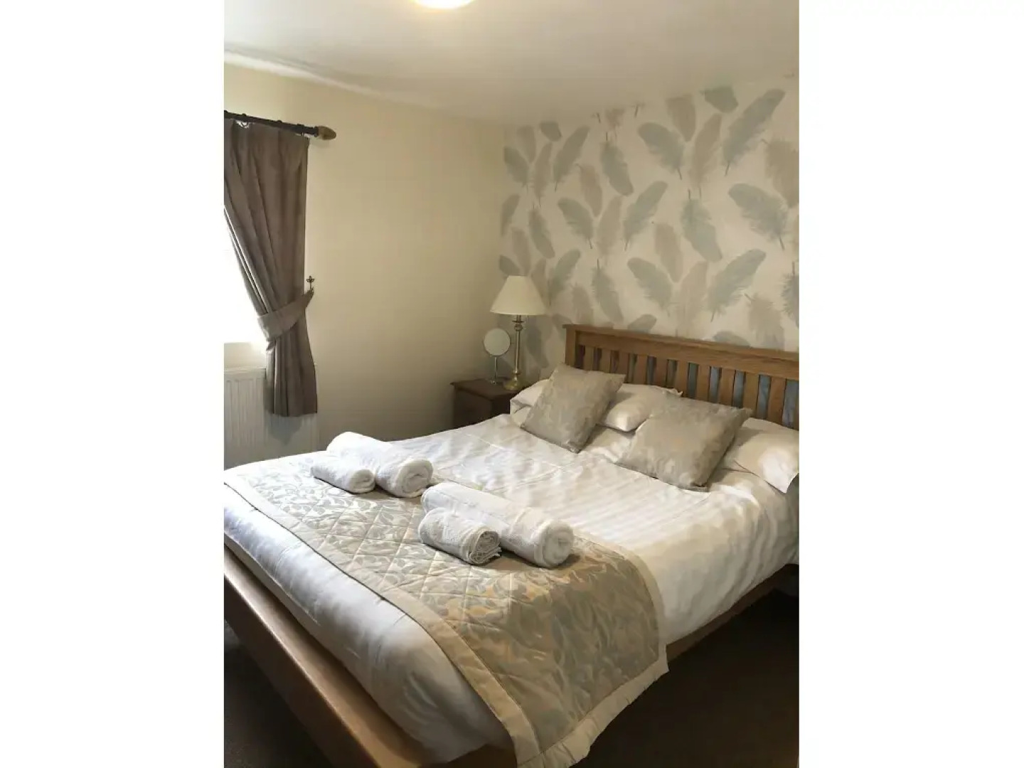 The Jug and Glass Inn