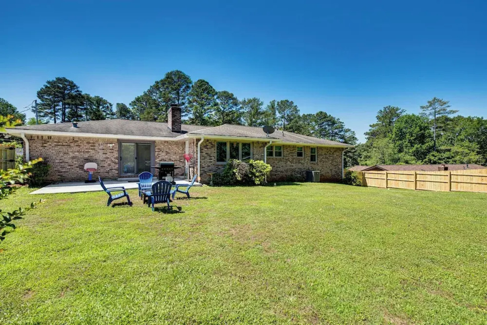 Stonecrest Family Home: Close to Panola Mountain!