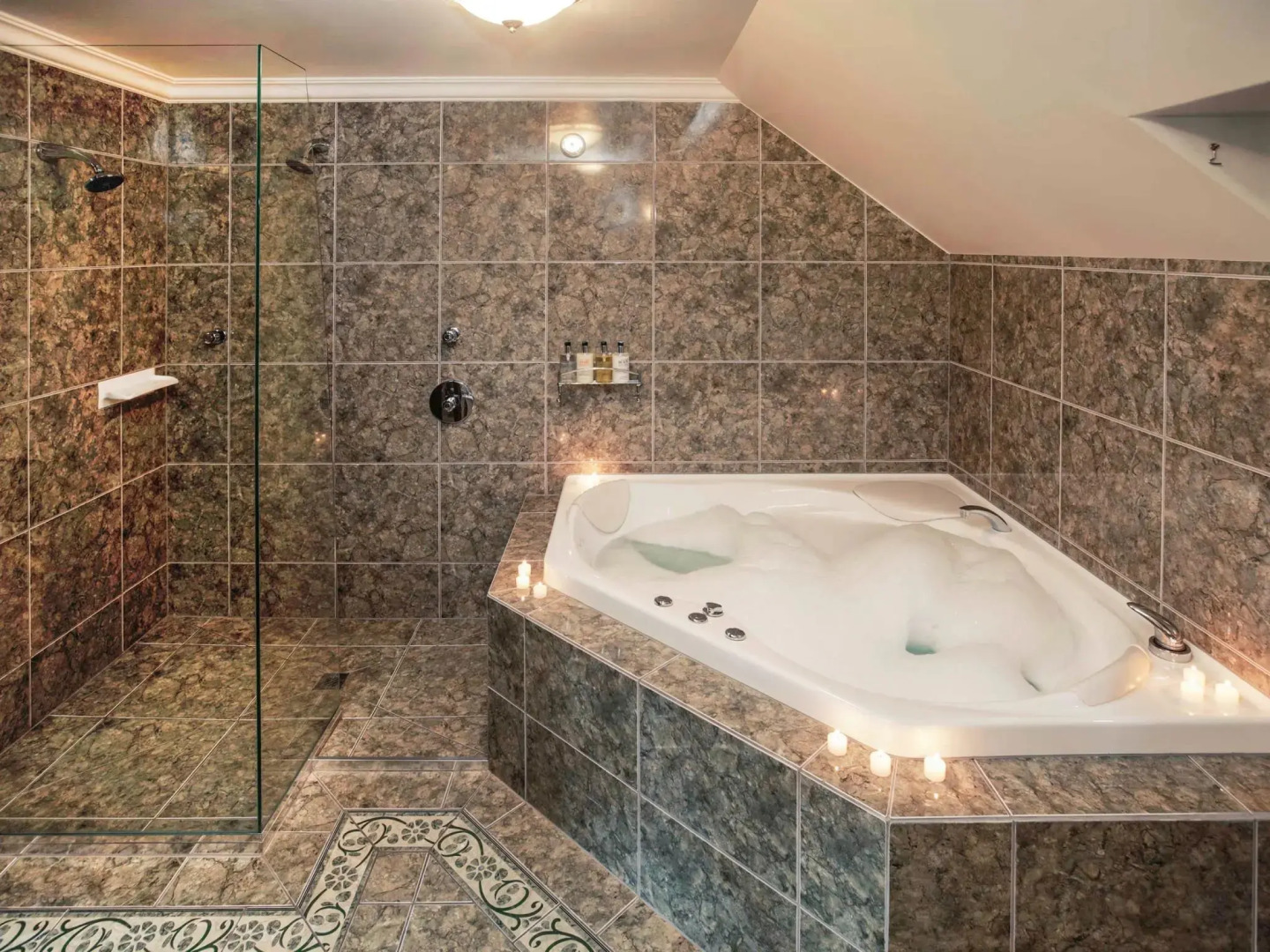 Grand Arden Monaco Nelson