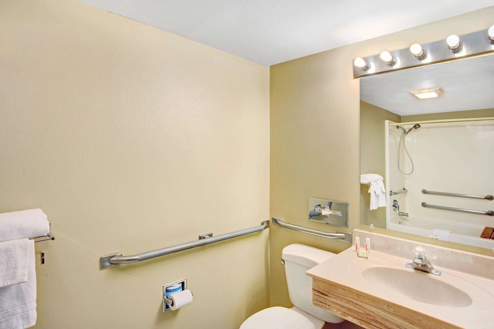 Super 8 by Wyndham Casa Grande