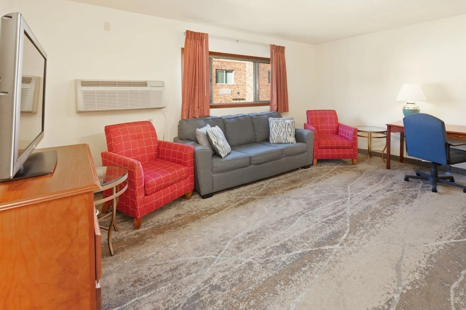 EverSpring Inn & Suites Hill City