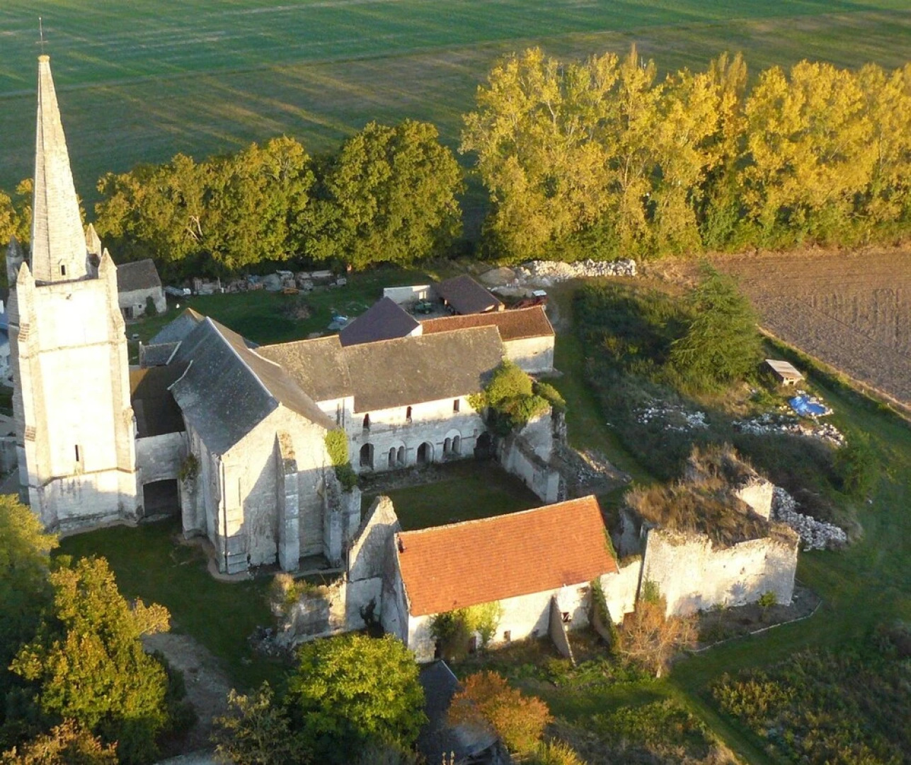 Abbaye de Bois-Aubry