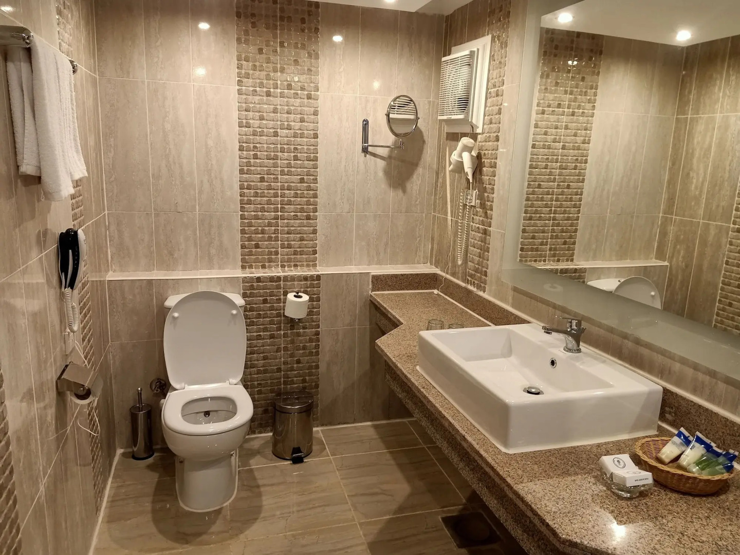 Отель Sea Beach Edge By Rotana