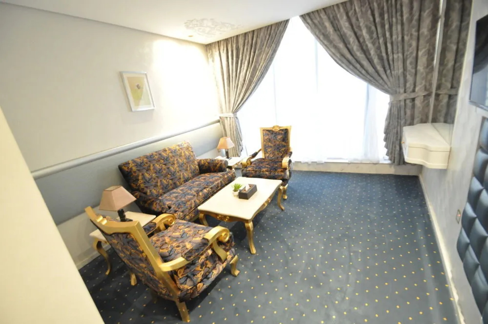 Tofel Kendla Al Azizia Hotel