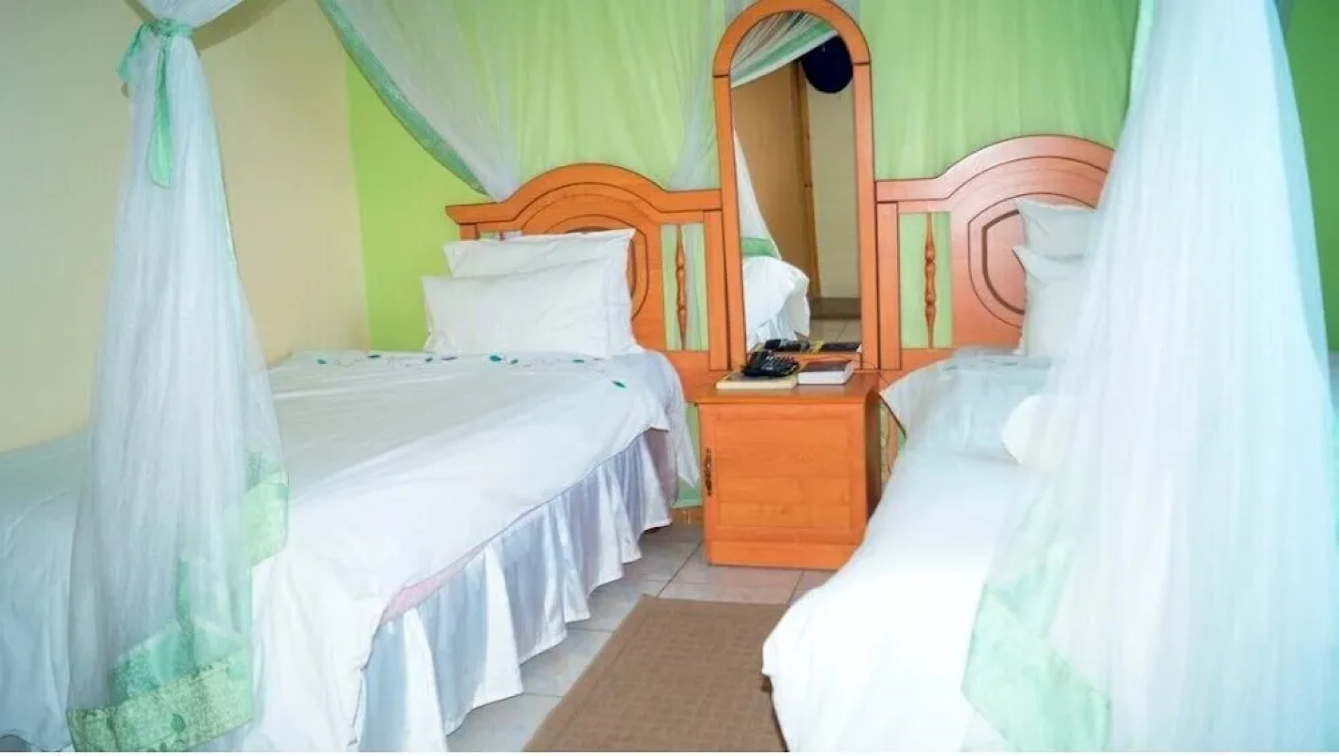 Aninas Executive Lodge