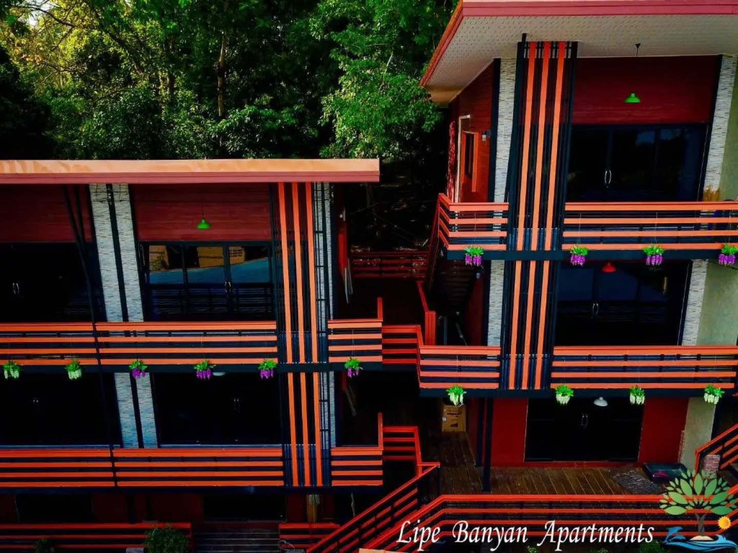 Lipe Banyan Apartments