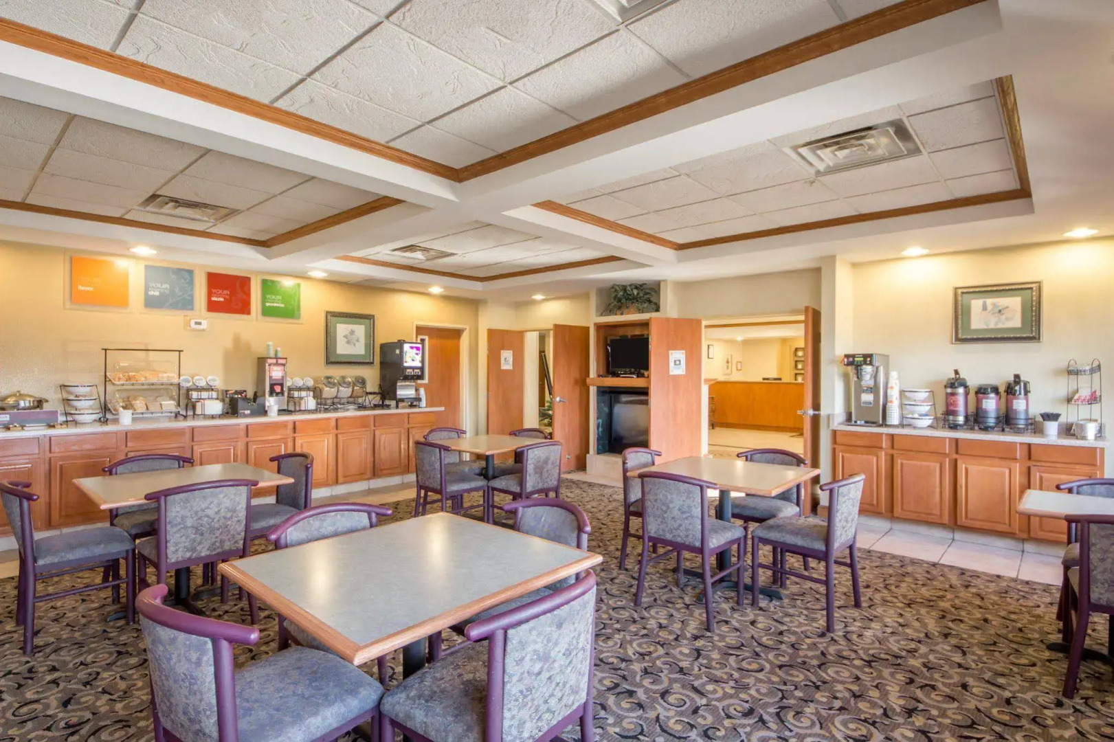 Quality Inn & Suites MidAmerica Industrial Park Area