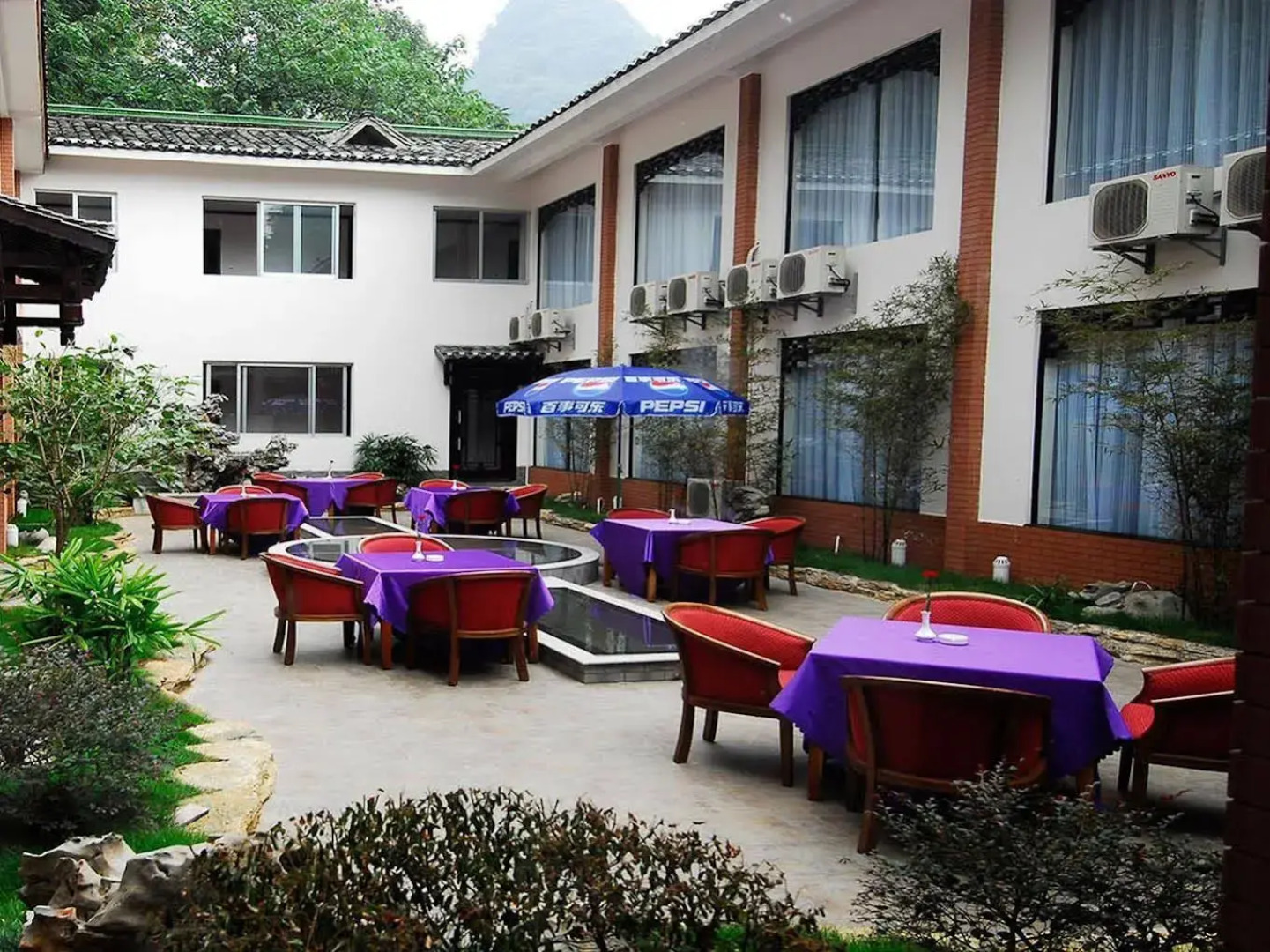 Yangshuo Huating Holiday Inn