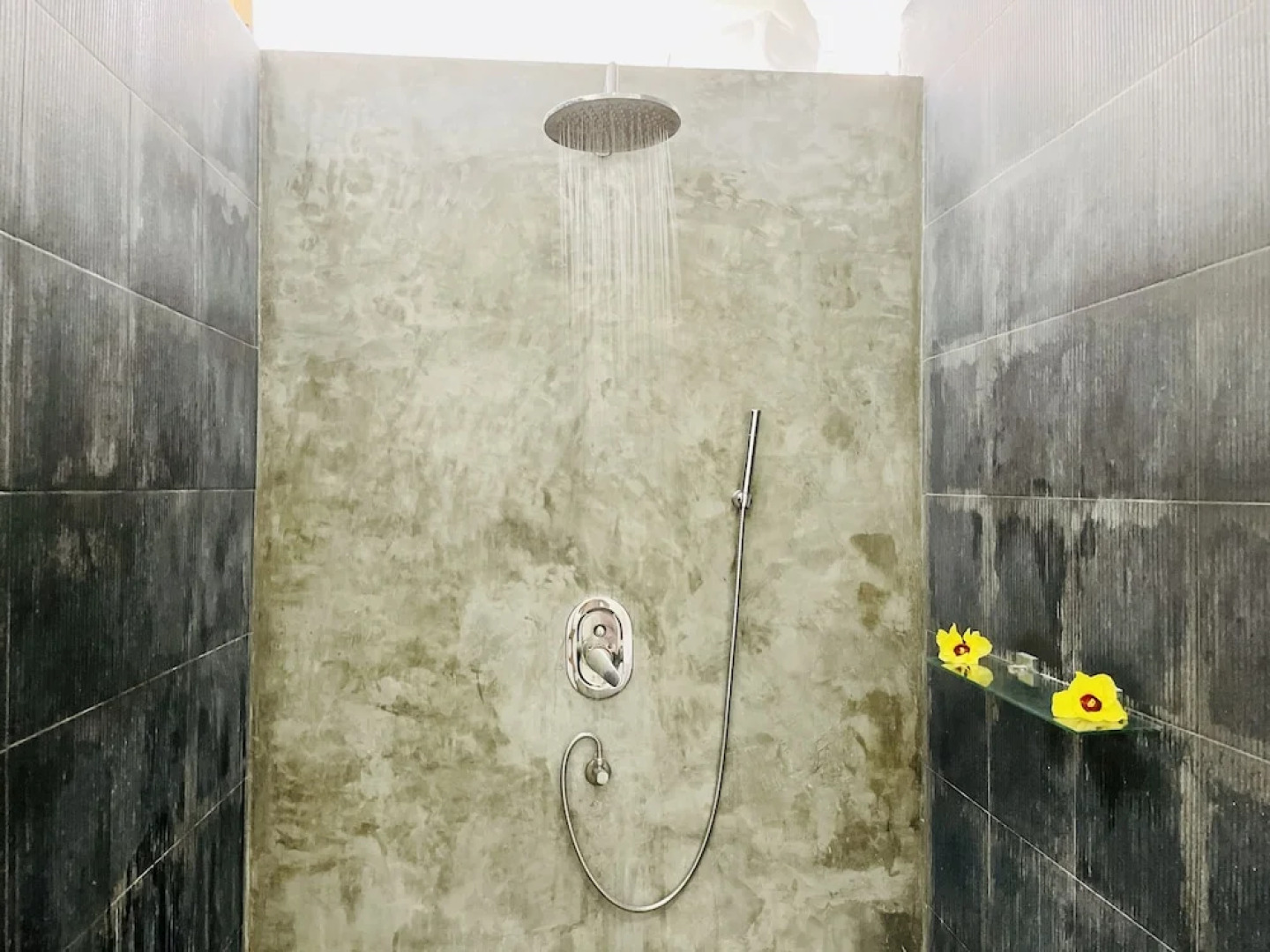 Madi Finolhu Guesthouse