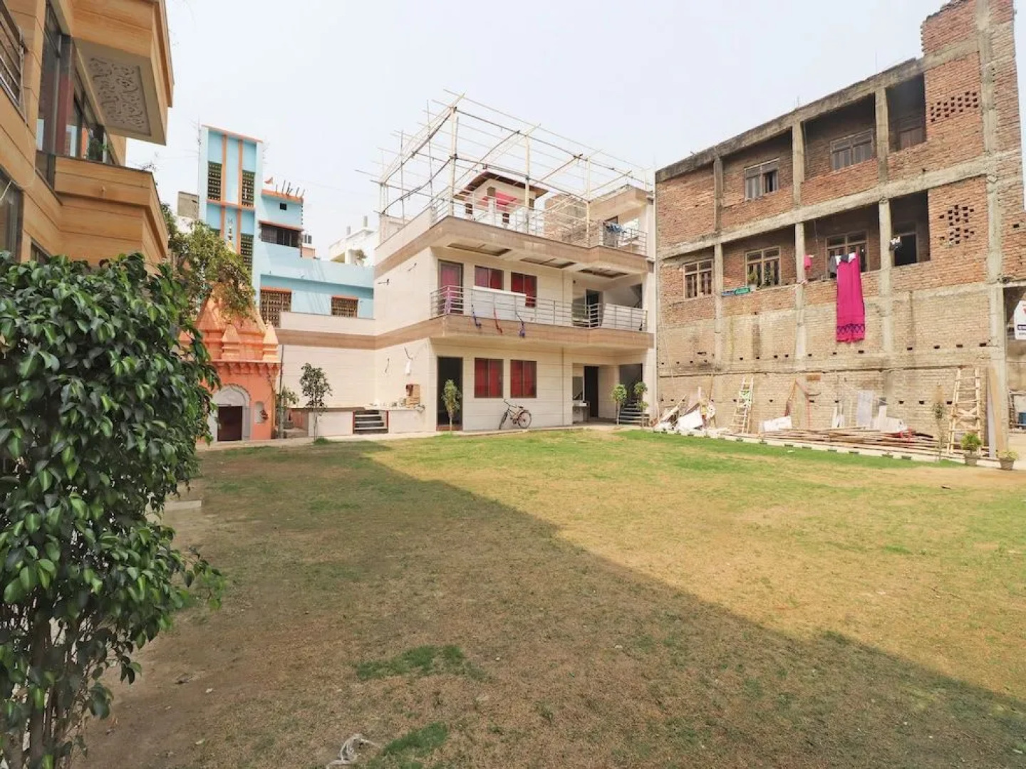 Oyo 36075 Jjk Rukmini Vilas Hotel And Banquet