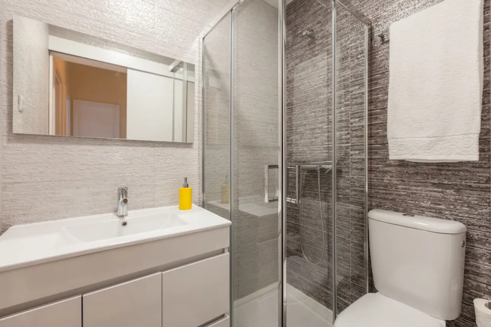 Feel at Home - Private Parking