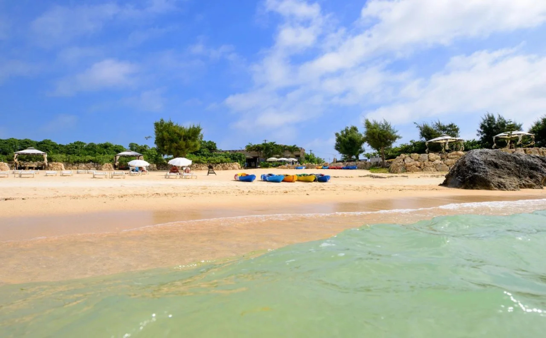 Hot Cross Point SANTA MONICA