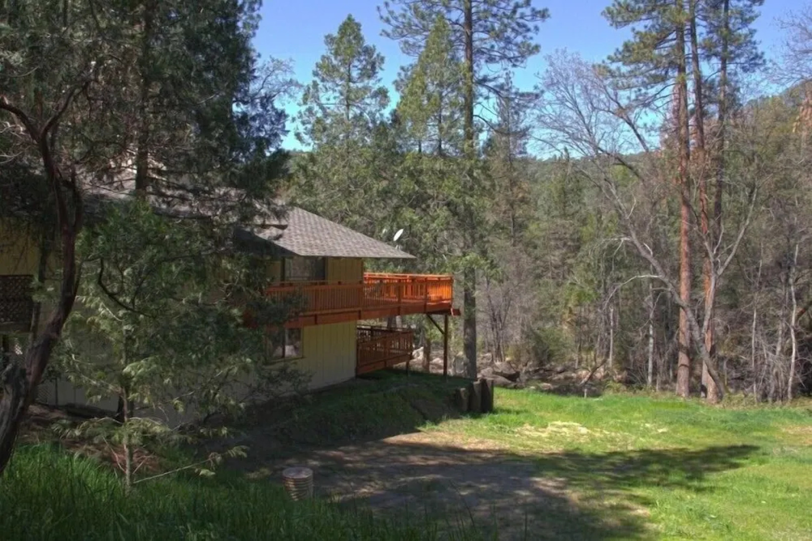 Yosemite Scenic Wonders - Bass Lake Area