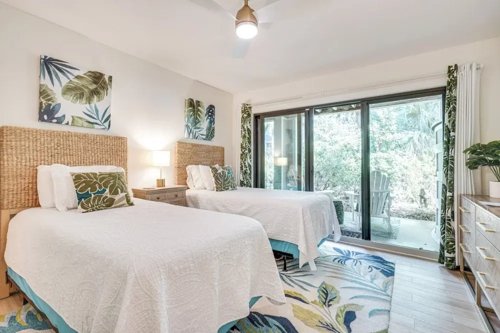 Luxe Tropical Resort Escape - Beaches Nearby!