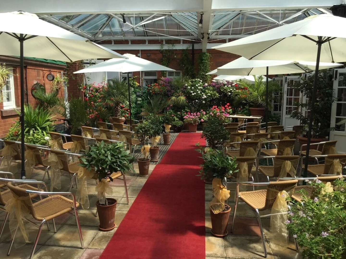 The Carre Arms Hotel