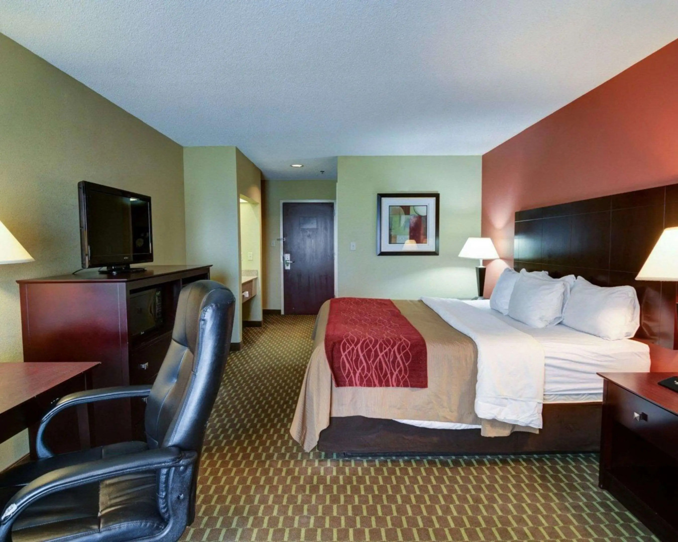 Quality Inn & Suites Pine Bluff