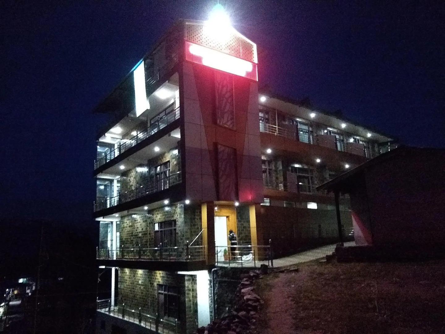 Hotel Bala Paradise Munsiyari