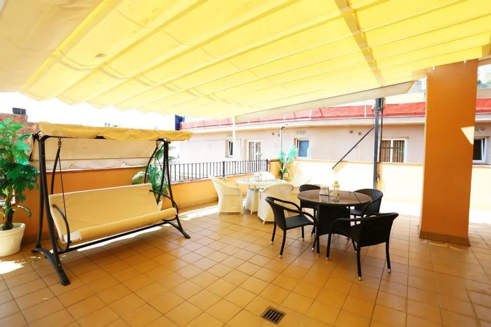 Royal Inn Aparthotel