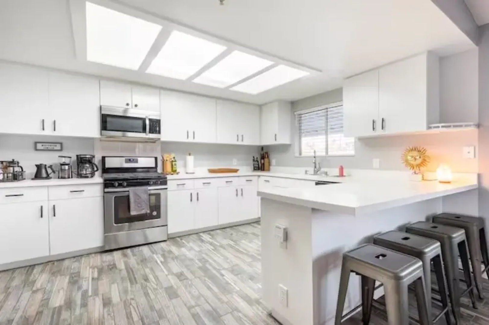 High Desert Dream Home With In Ground Pool And Hot Tub! 3 Bedroom Home by RedAwning