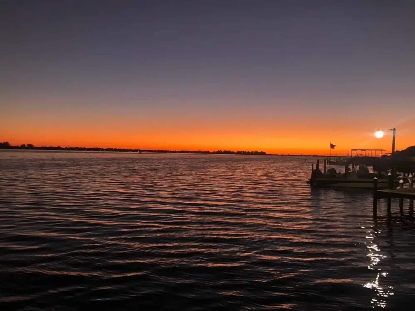 Bay Breezes At Hideaway Bay! Waterfront, Free Kayaks, Golf Cart 2 Bedroom Condo by Redawning