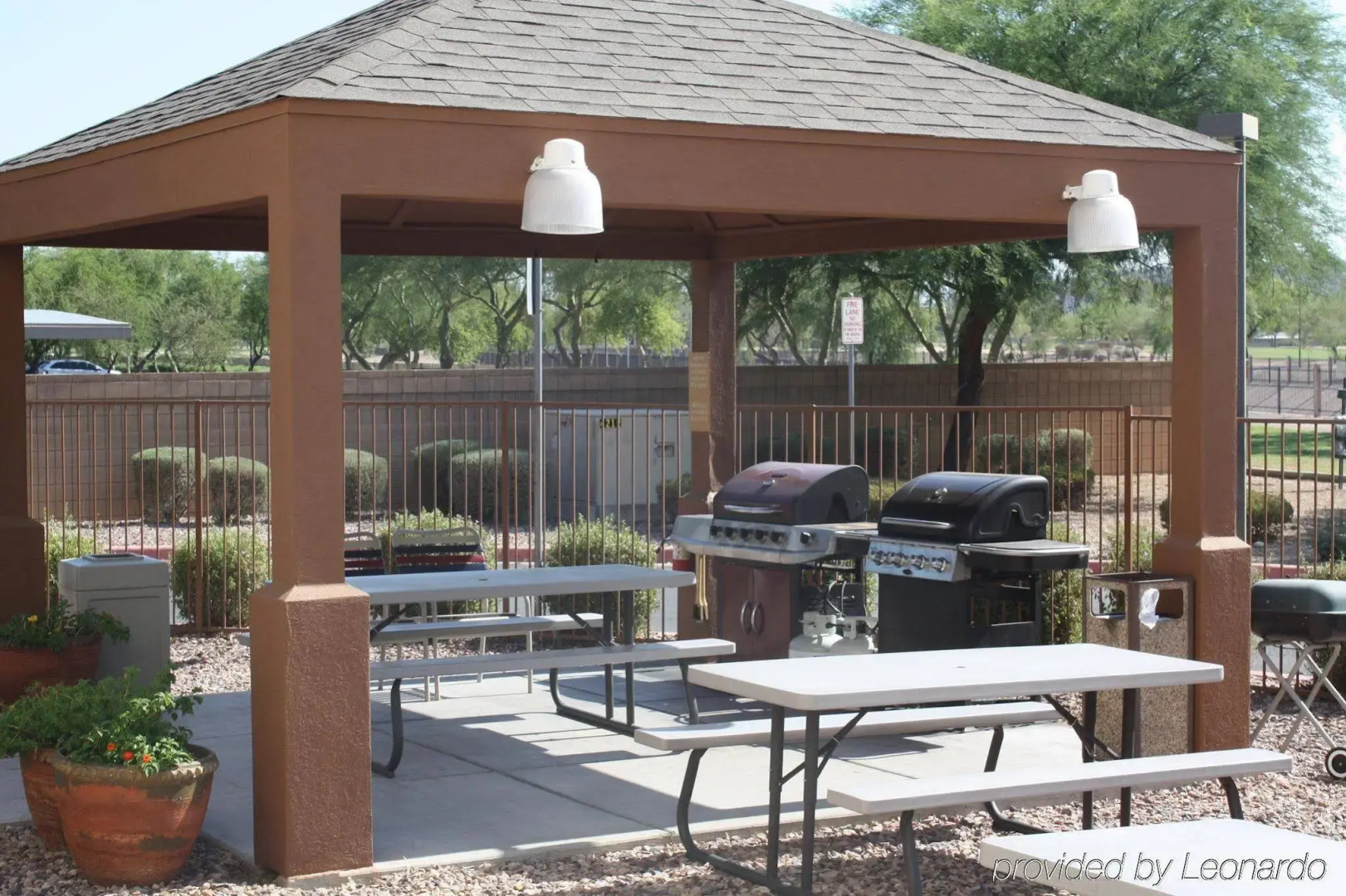 Sonesta Simply Suites Phoenix Glendale