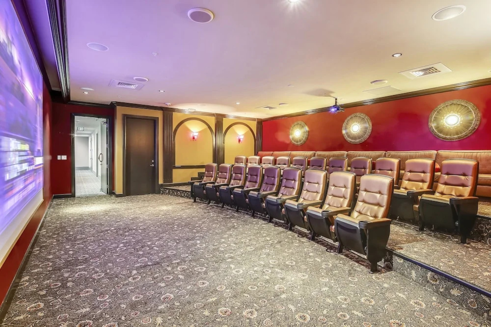 Diamond Beach 708 - Kohinoor