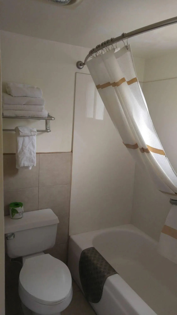 American Regency Inn