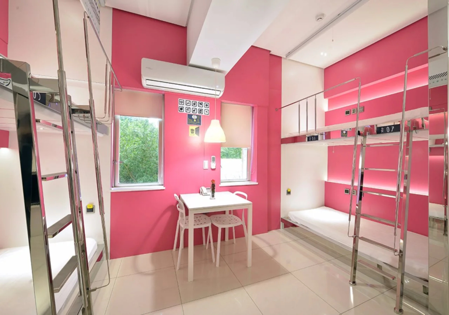 UINN TRAVEL - Hostel