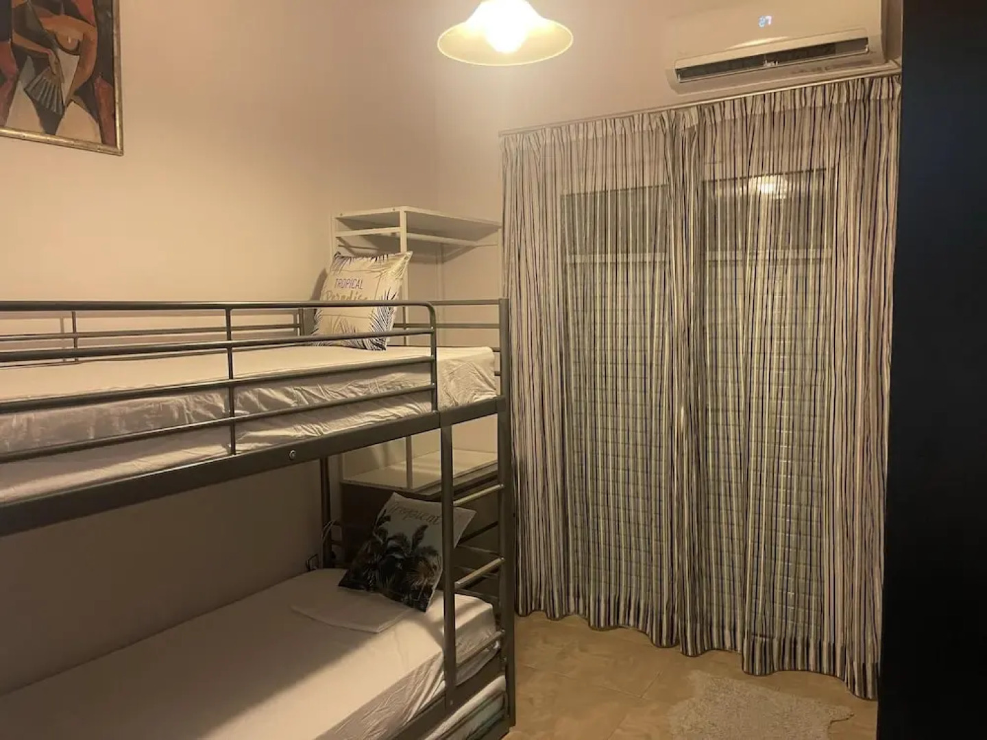 Luxurious 6 Bedroom Villa In a Great Location