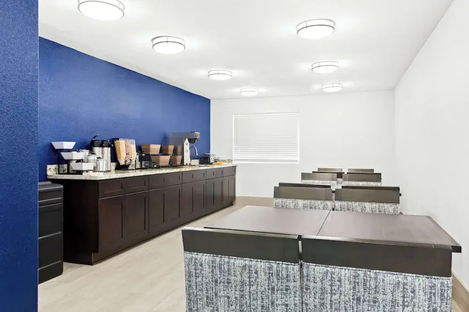 SureStay by Best Western Groves