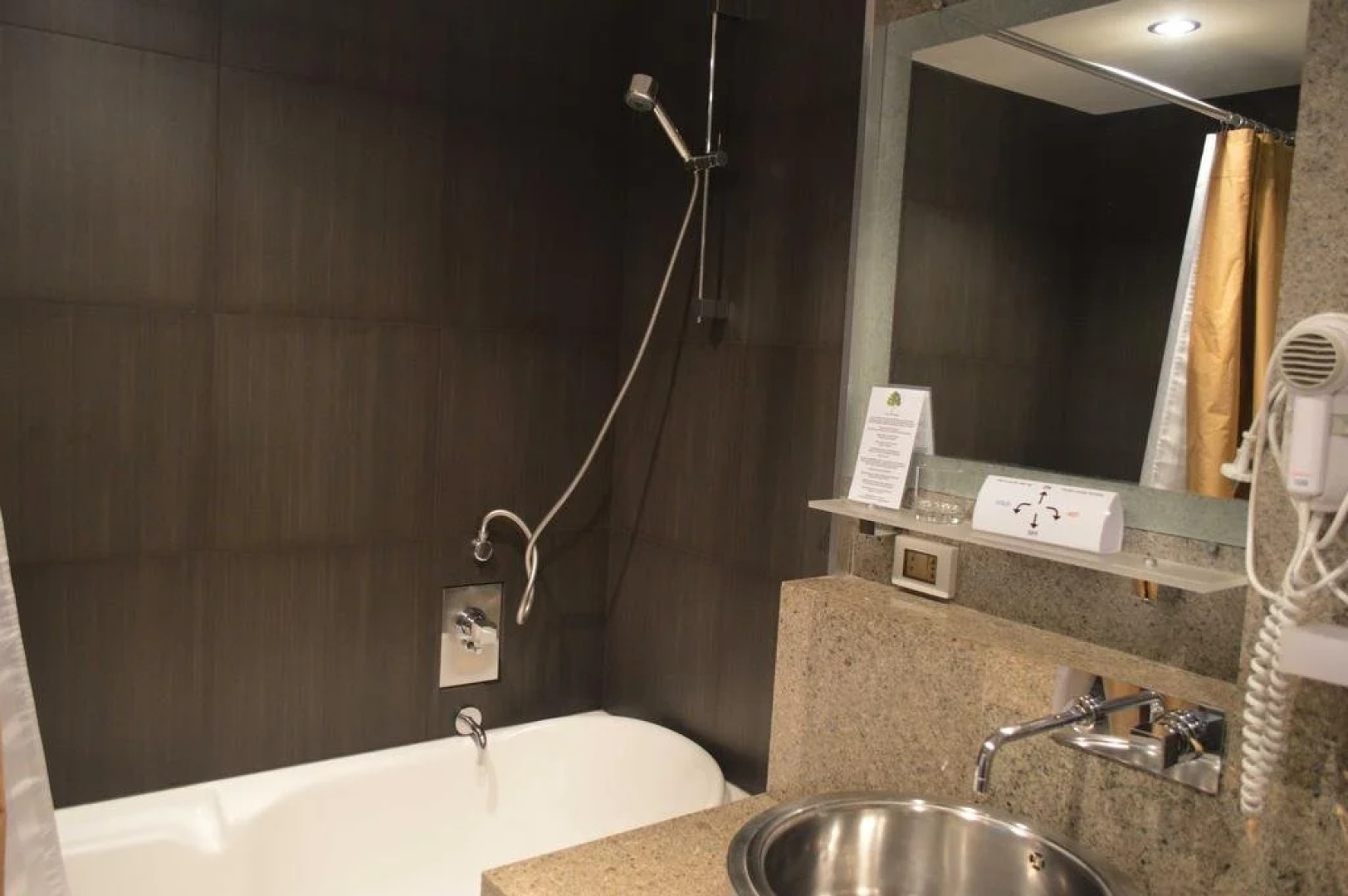 Tufenkian Avan Dzoraget Hotel