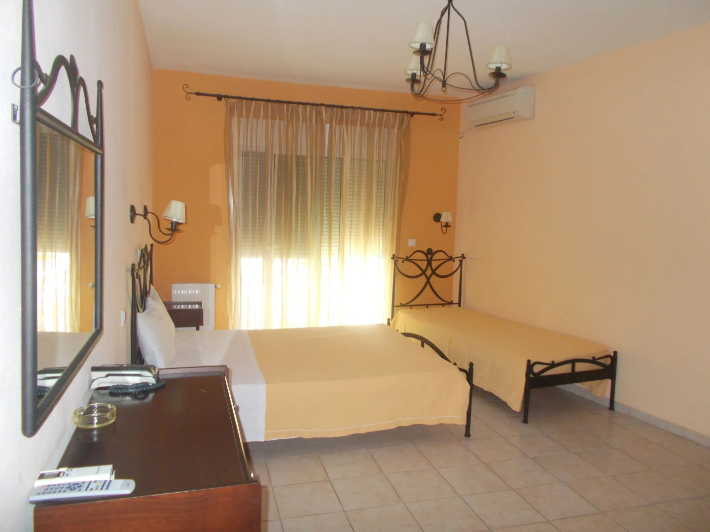 Kipos Resort