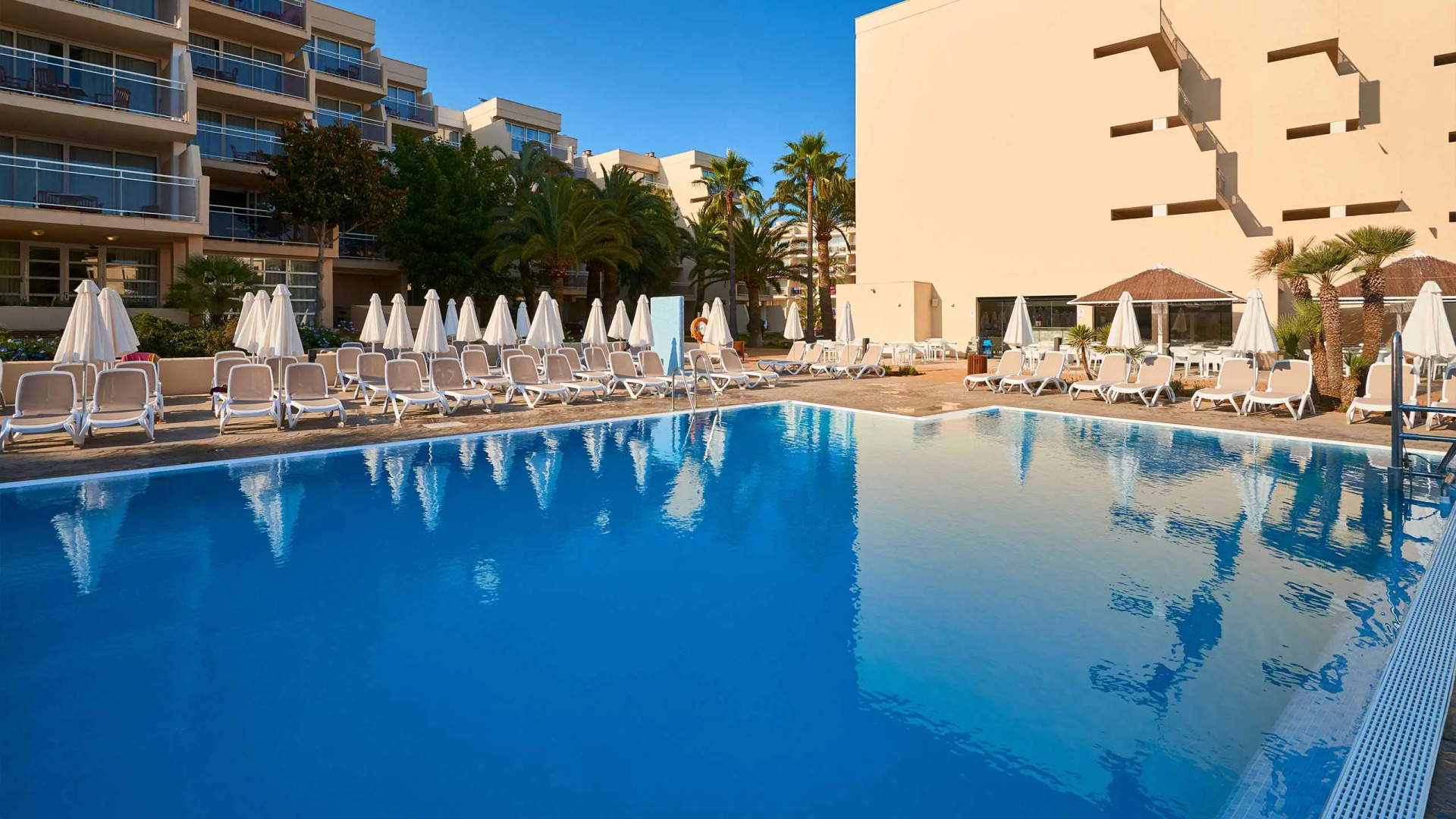 Protur Floriana Resort Aparthotel