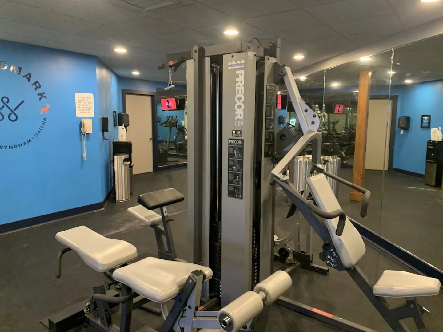 Longhollow Point Inn Studio 1105