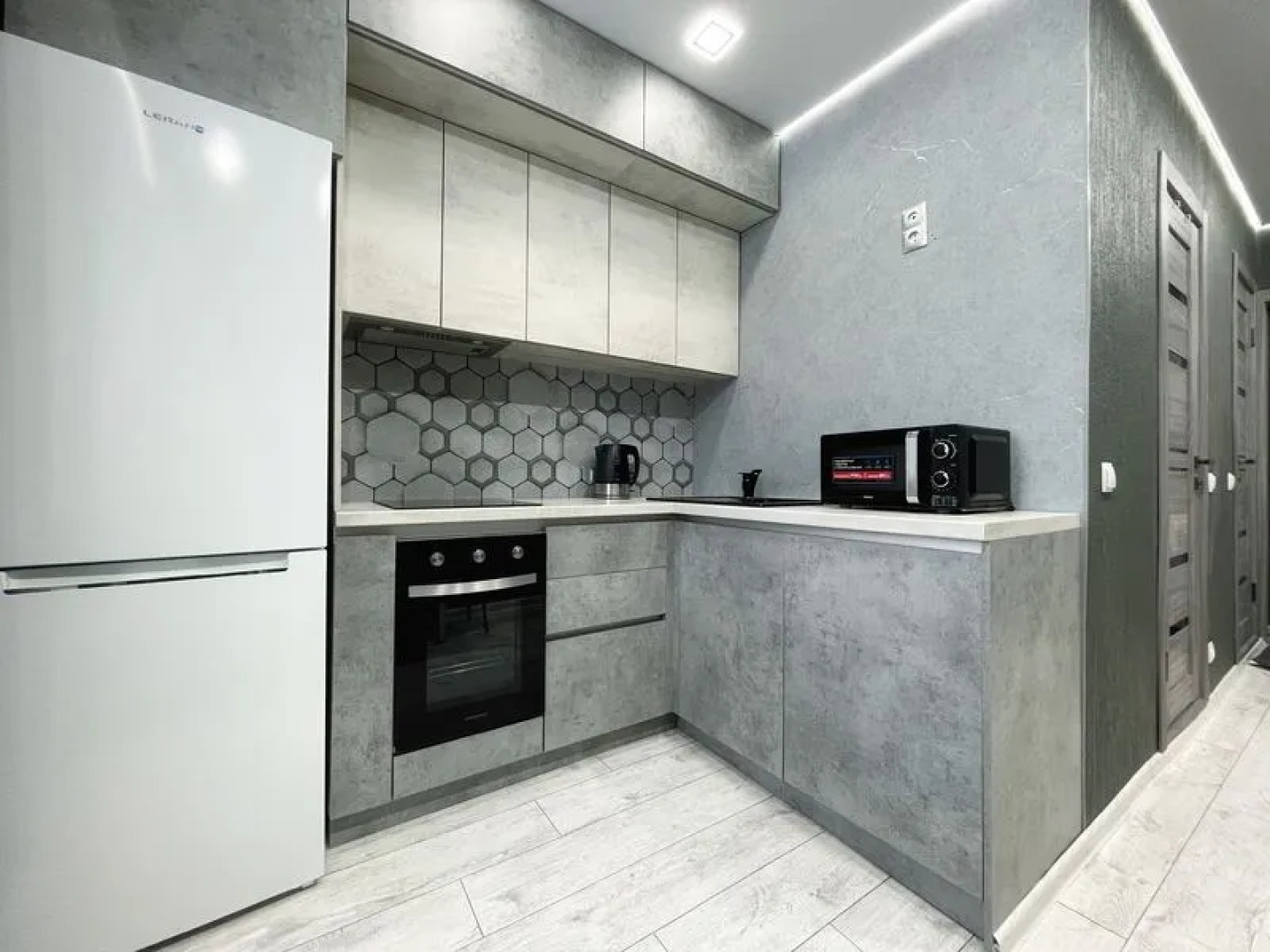 Апартаменты Статус на ул. Молодежная, д. 12, кв. 53