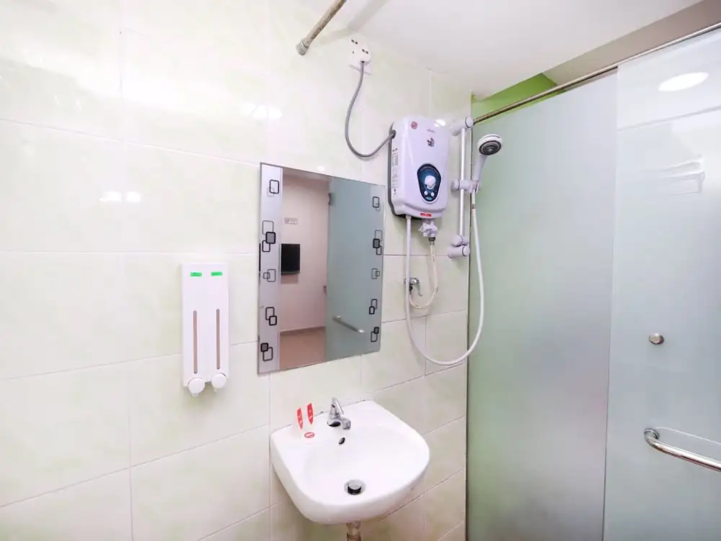 OYO 816 Hotel De Kiara