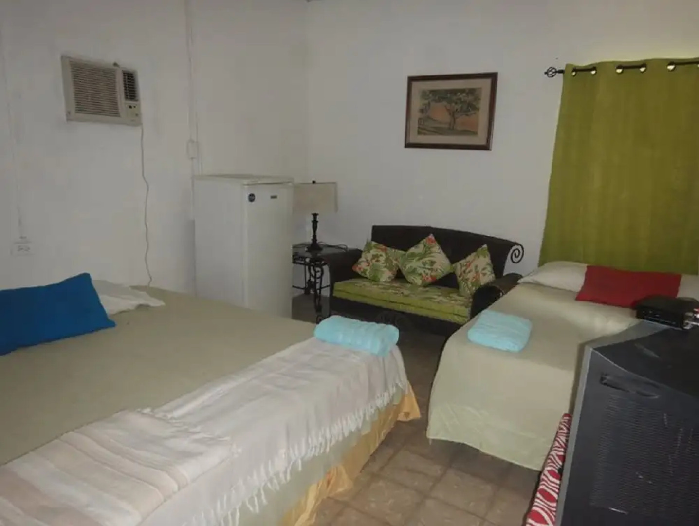 Corotu Guesthouse at Playa Blanca