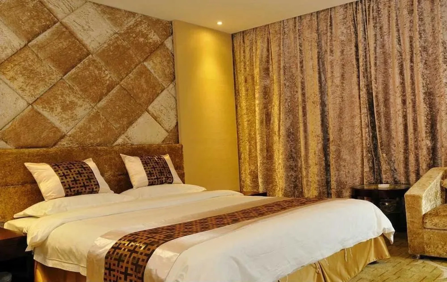 Xianning Lanhai Hotel