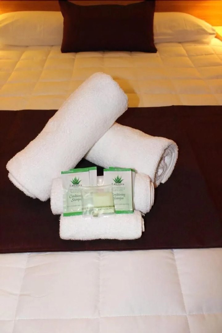 Tabourie Lake Motor Inn Resort