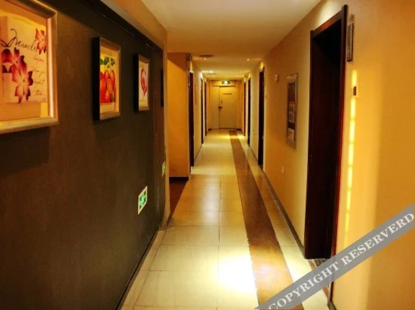 Qingwei City Culture Tourism Holiday Hotel