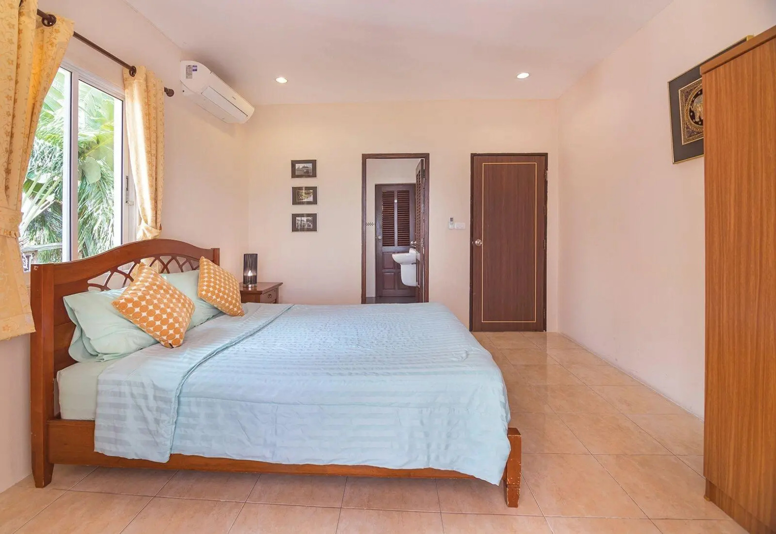 Villa Waree 5 minutes from City and Beach