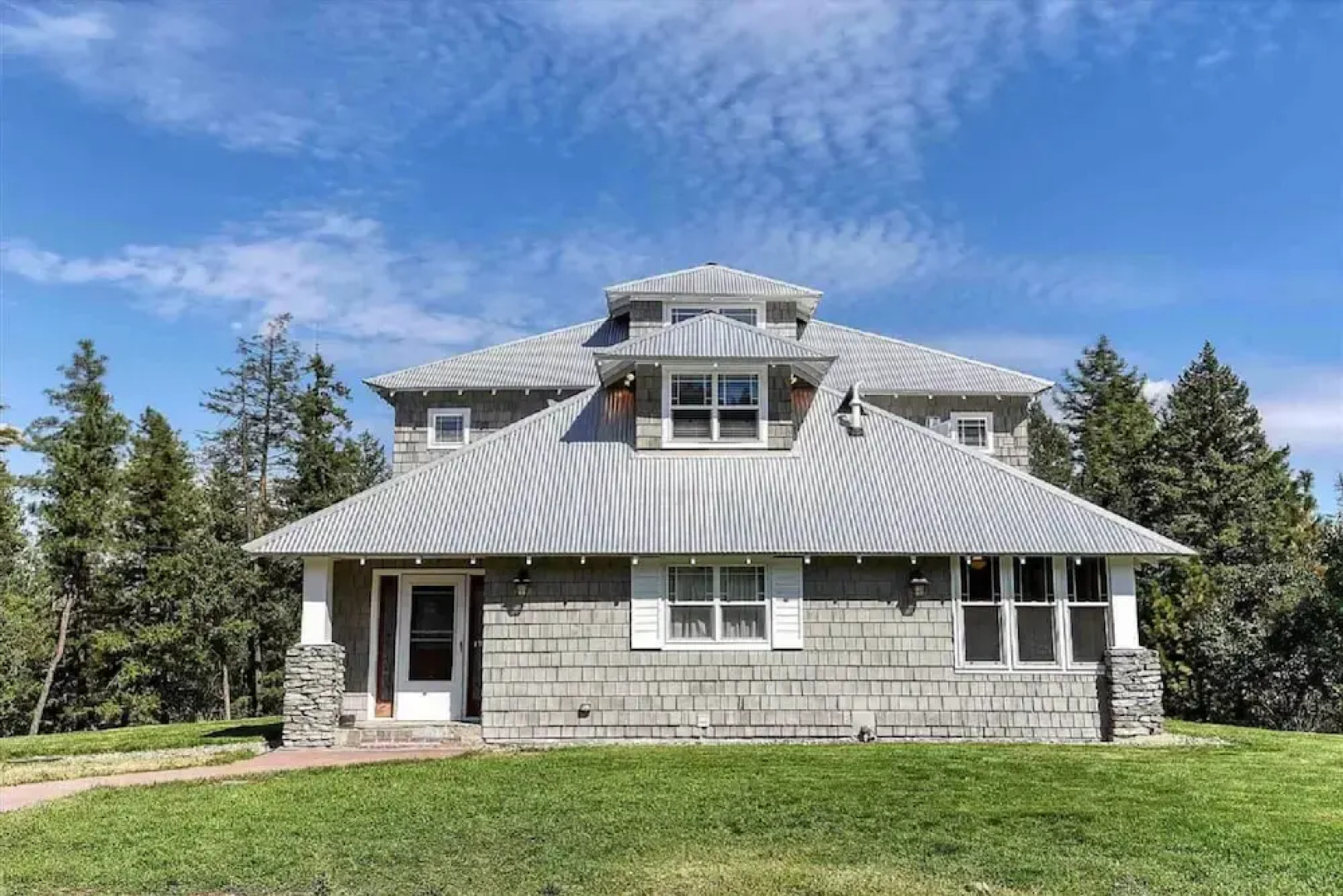 Scenic Loon Lake Adventure Retreat w/ Dock!