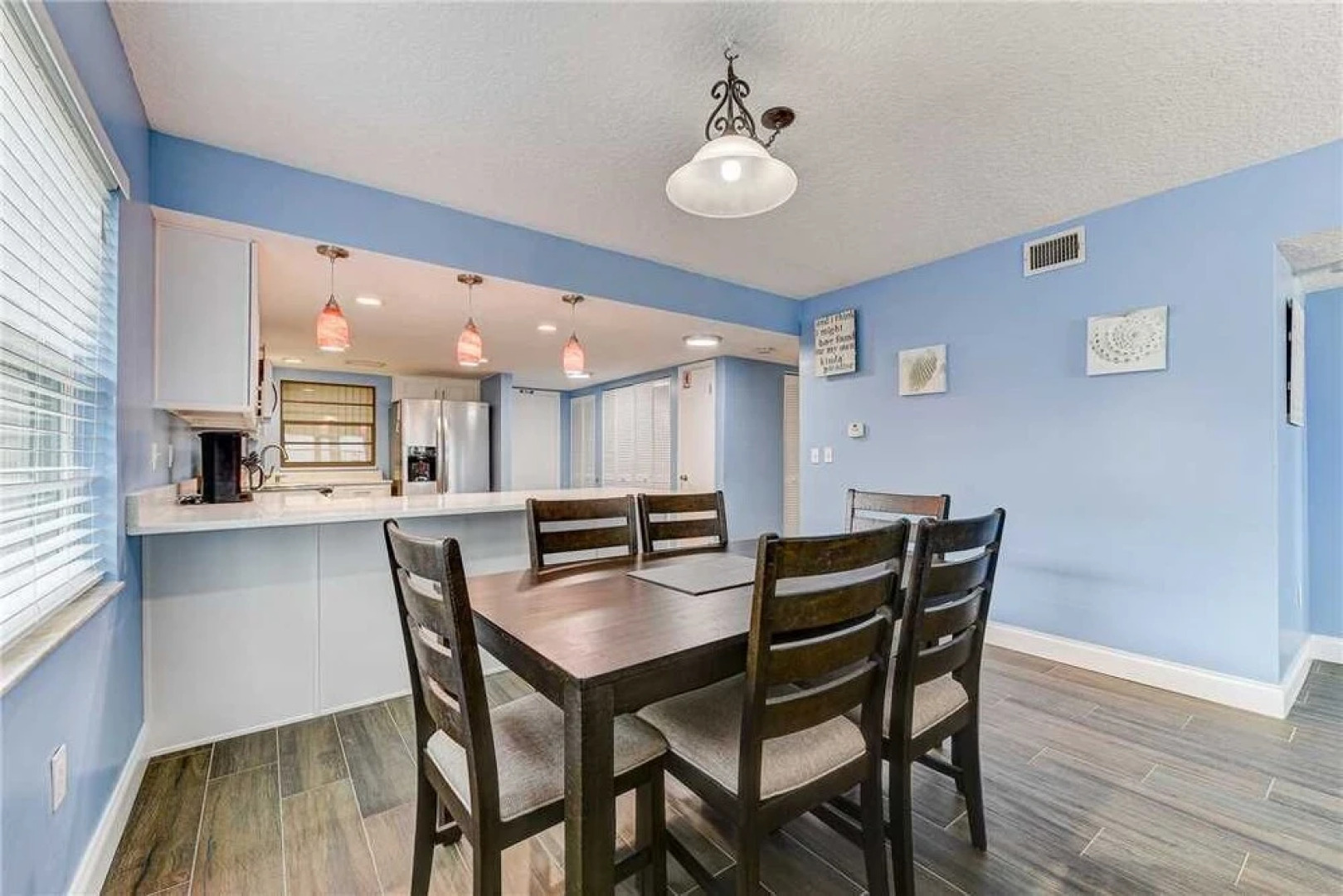 Island Retreat, Beach Front, 4 Bedrooms, Sleeps 12