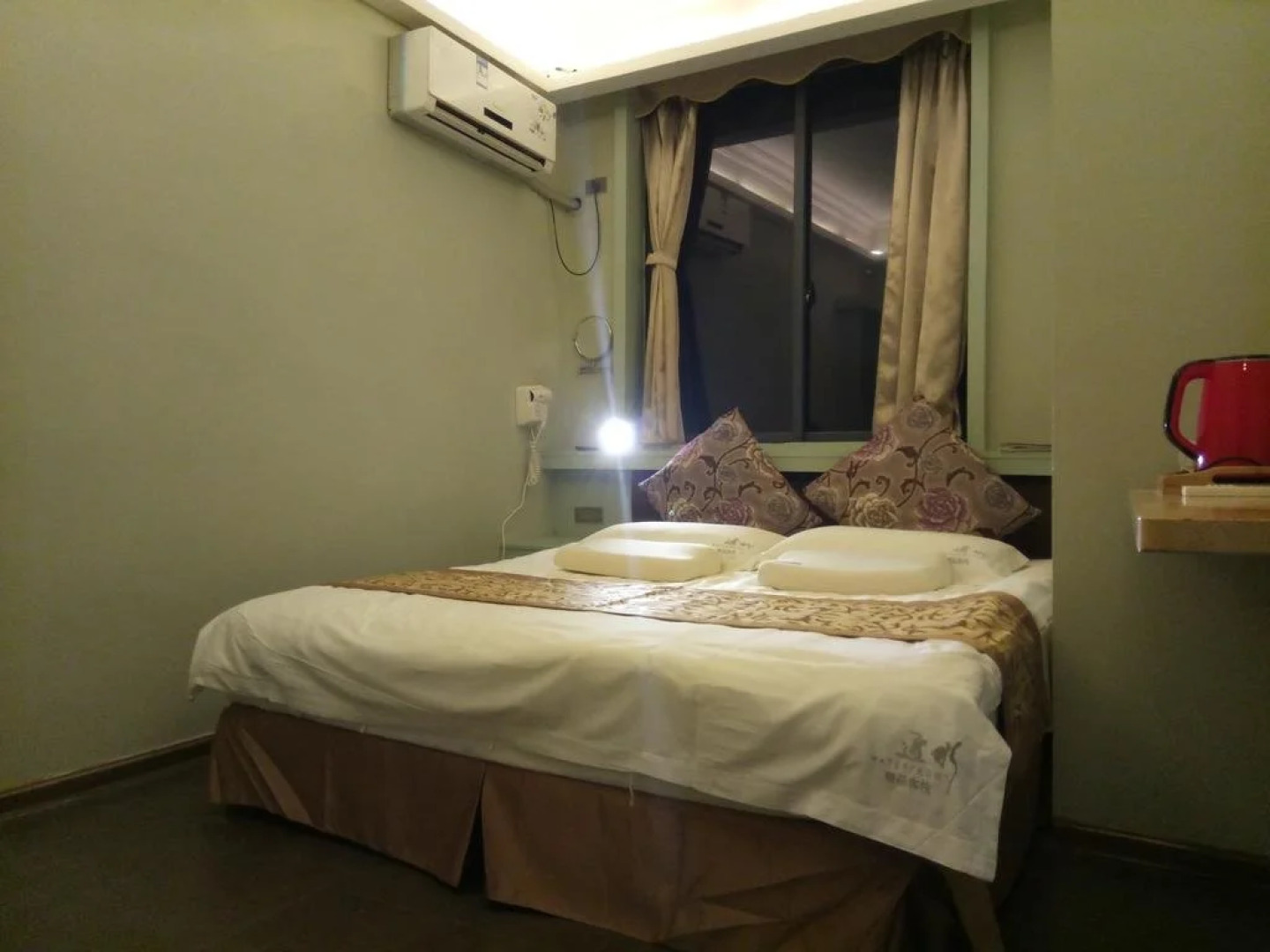 Guilin Jiuzaipangbian Boutique Inn