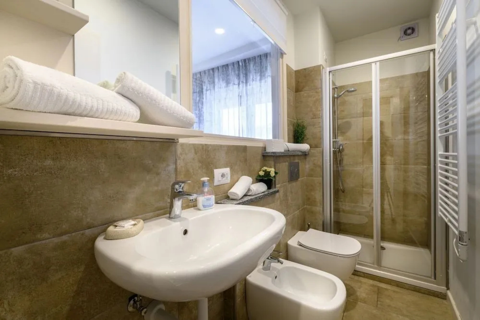 Bernina Express Rooms