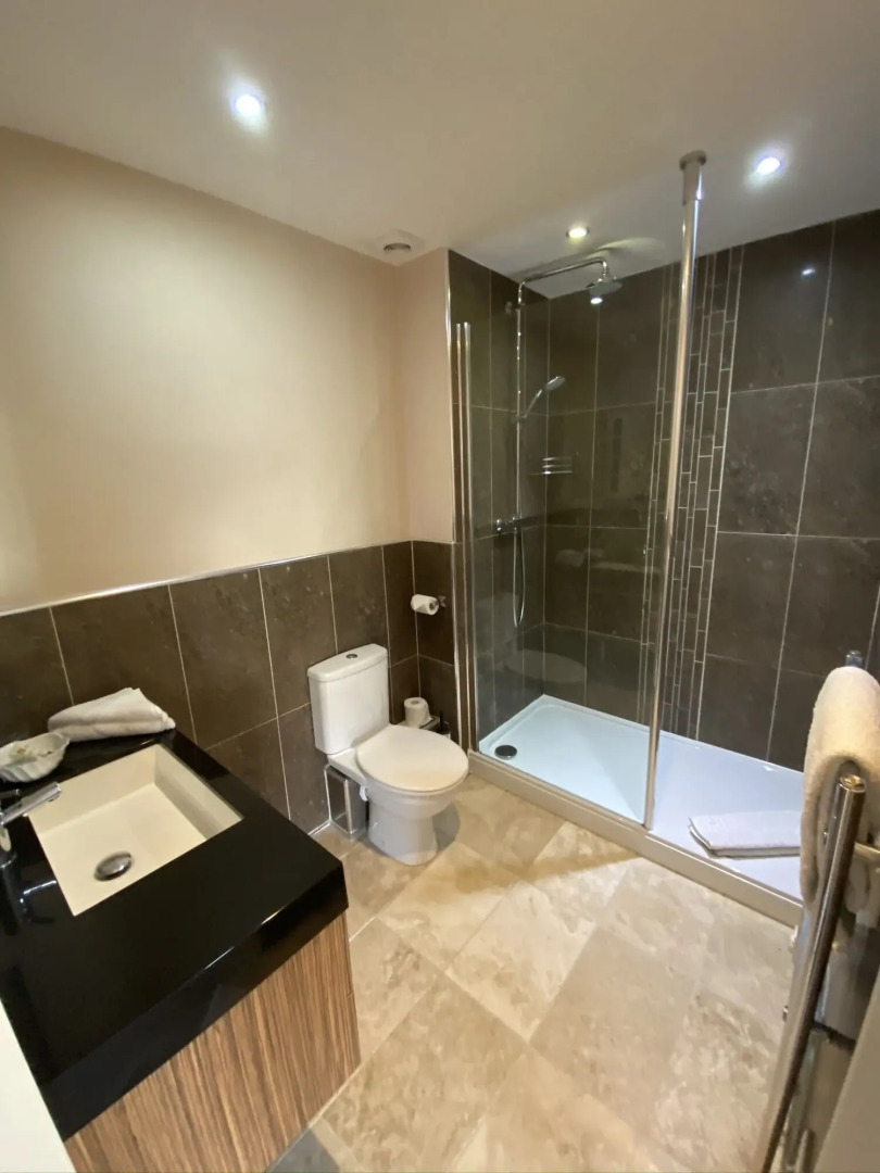 The Three Horseshoes Hotel